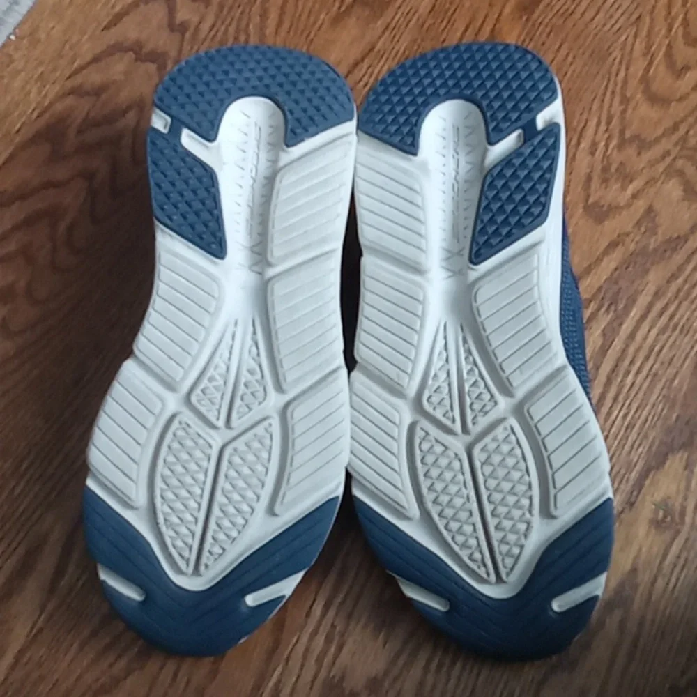 Skechers Men's Athletic Shoes-USED
